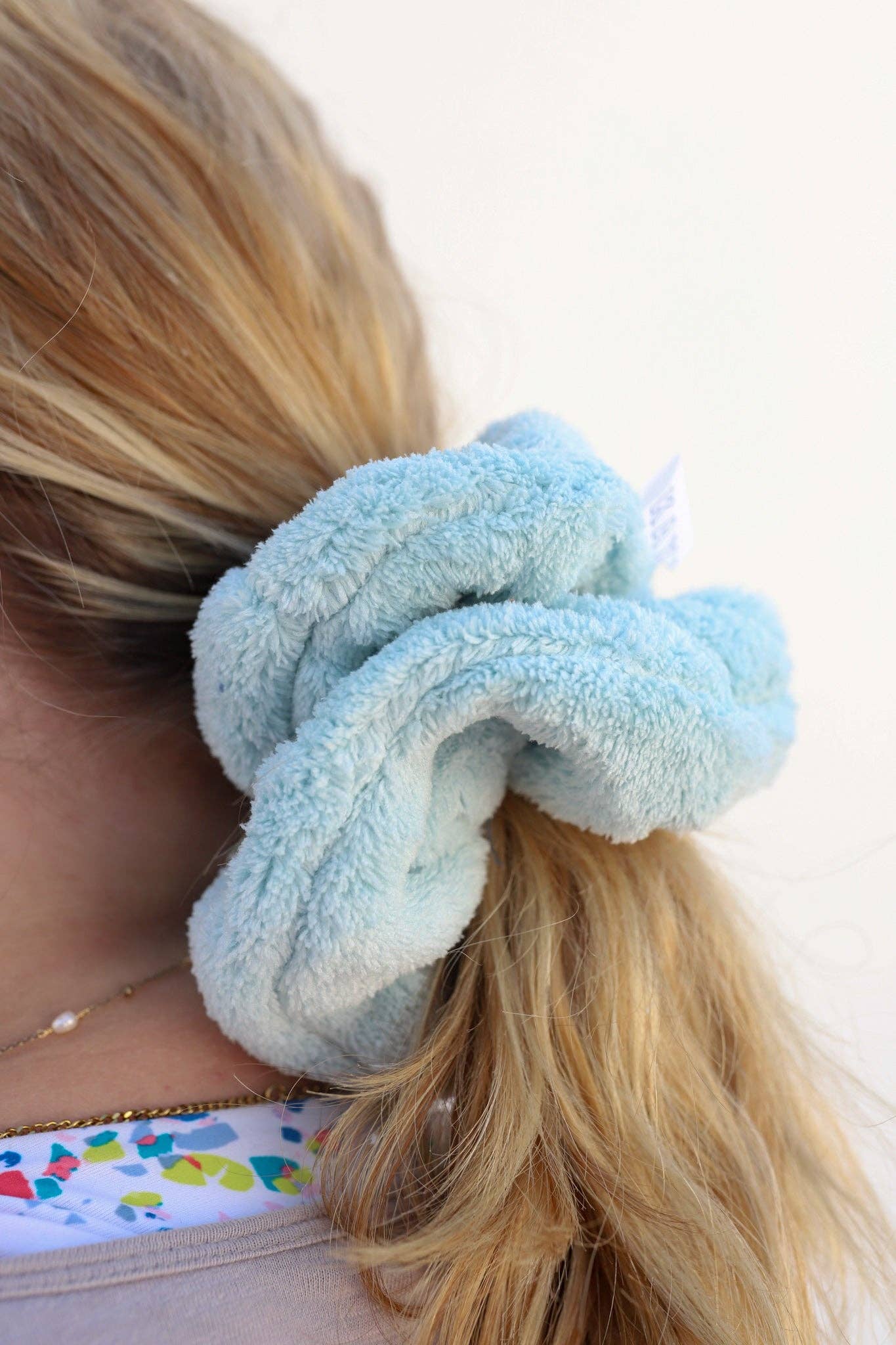 TOWEL OVERSIZED SCRUNCHIES ( 16 COLORS ): LAVENDER