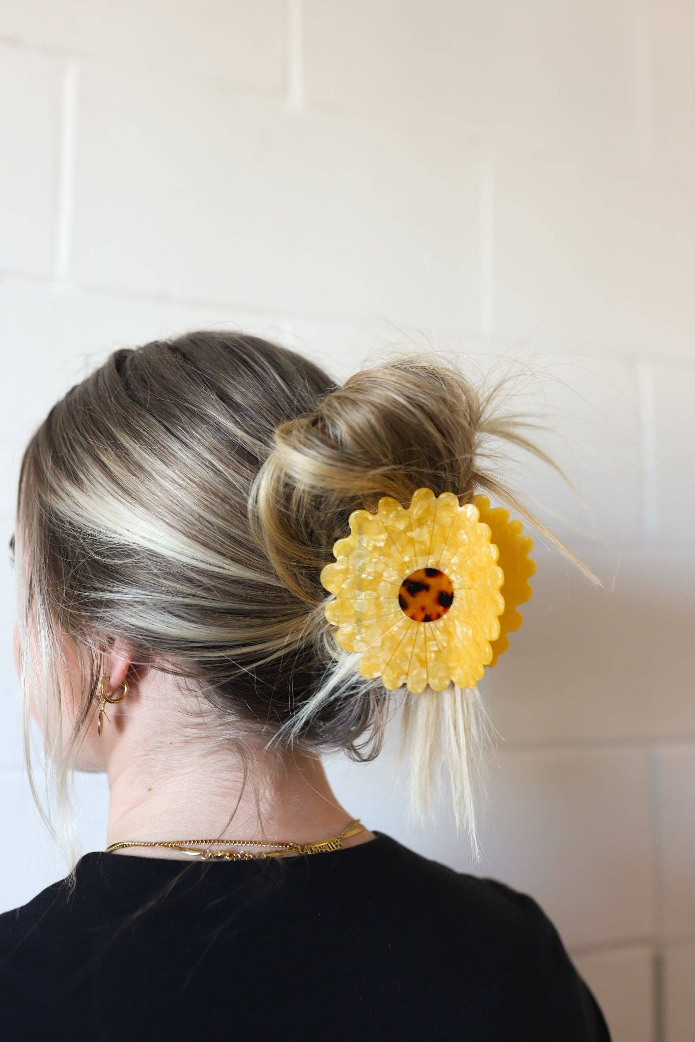 JUMBO FLOWER CLAW: HONEY SMALL PETAL