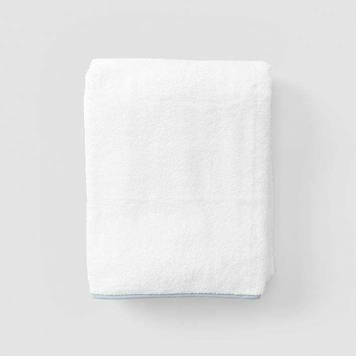 Signature Bath Towel: Grey Piping