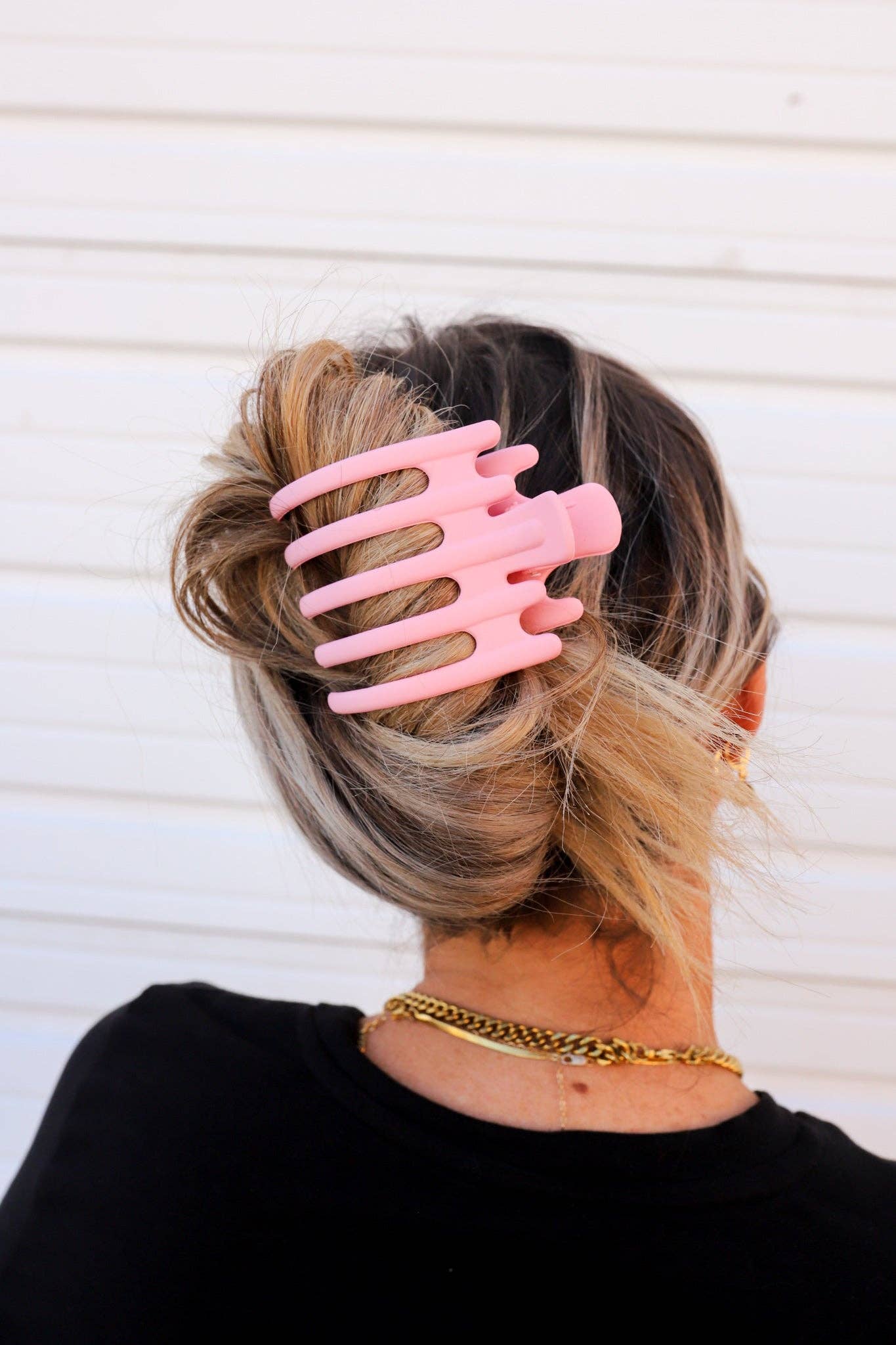 THE KAXI WIDE LAY DOWN CLAW ( 10 COLORS ): MATTE PINK