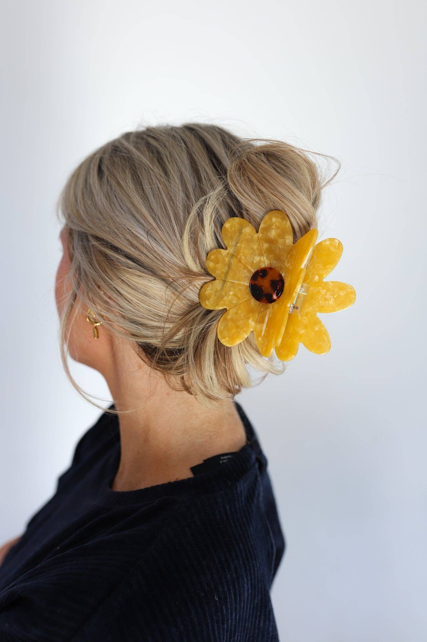 JUMBO FLOWER CLAW: HONEY SMALL PETAL