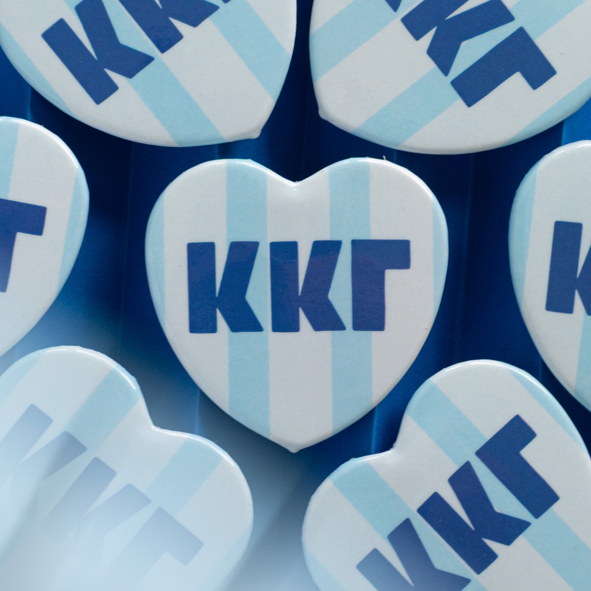 Stripe heart buttons