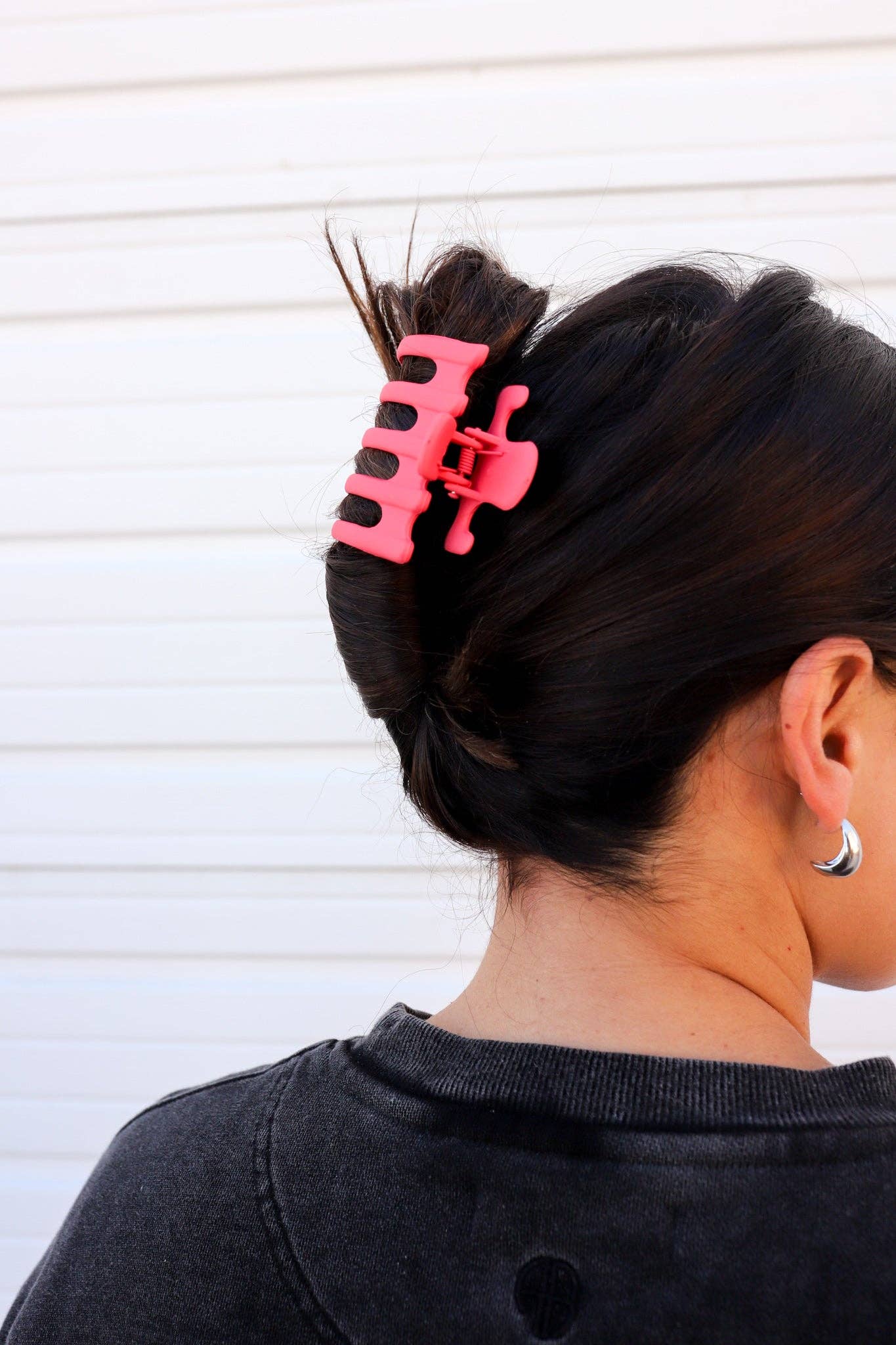 THE KAXI WIDE LAY DOWN CLAW ( 10 COLORS ): MATTE PINK