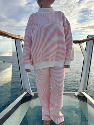 Light Pink and White Big Striped Sweatpants: Pink/White Big Stripes