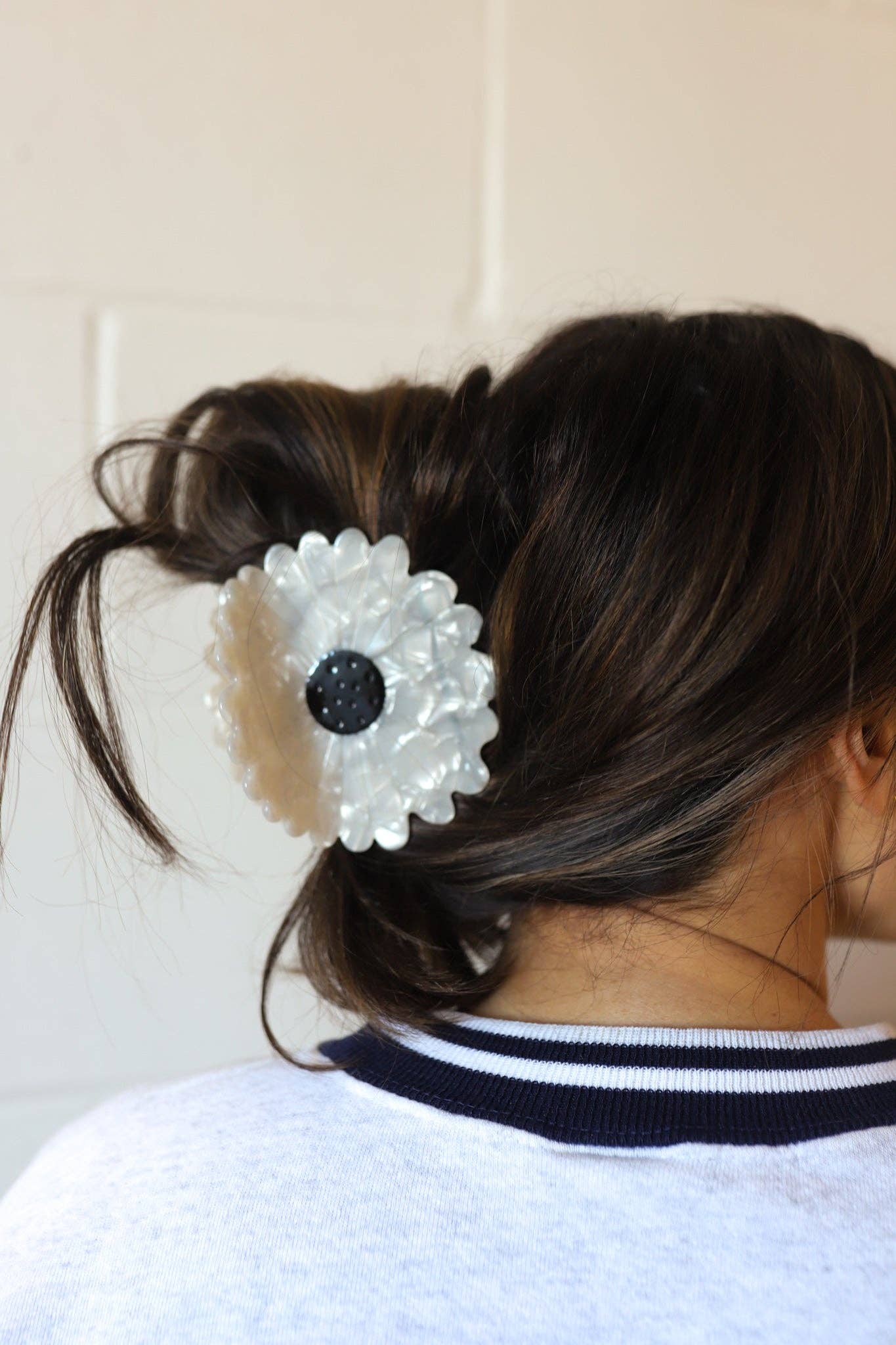 JUMBO FLOWER CLAW: HONEY SMALL PETAL