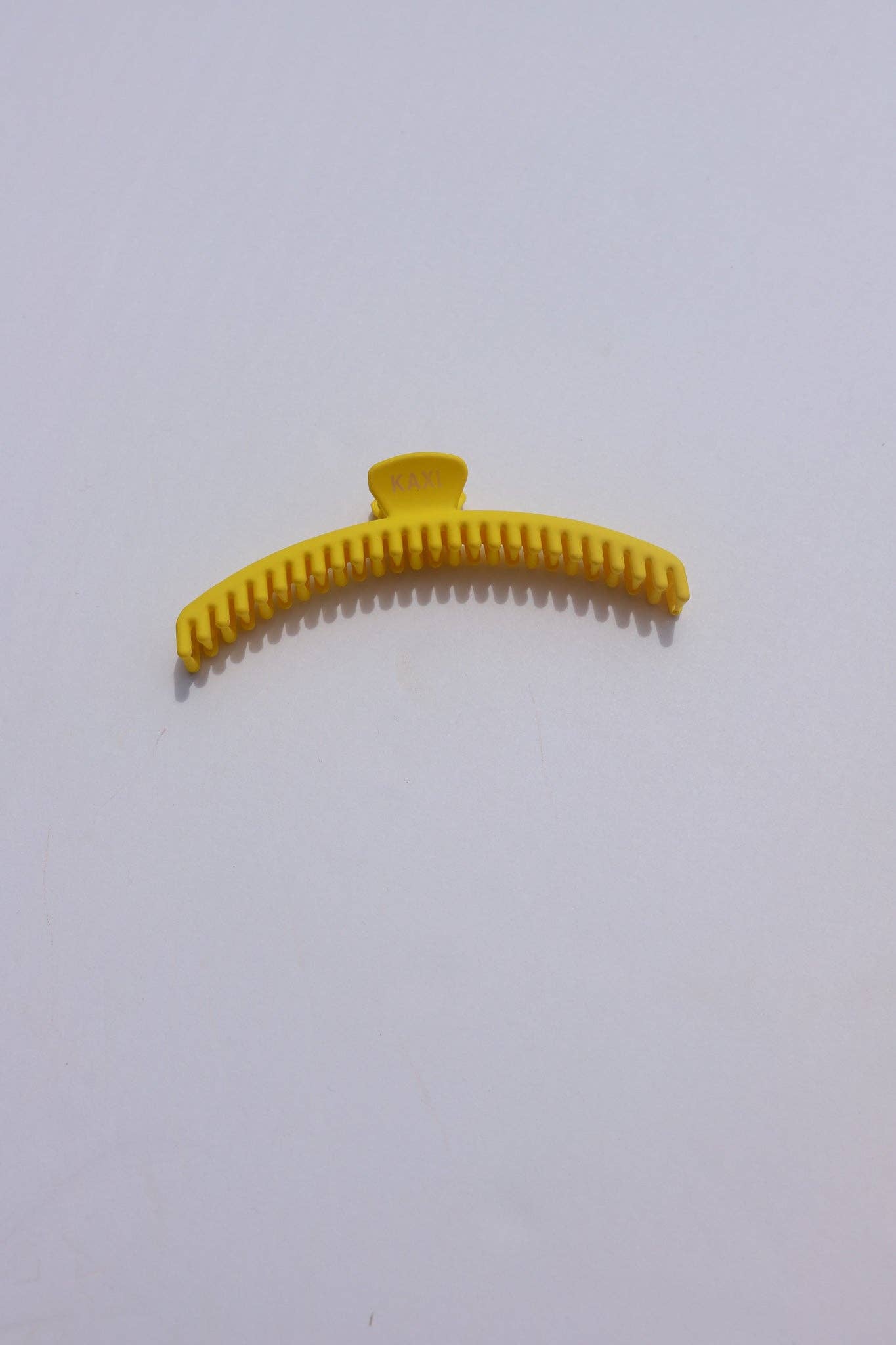 MIDI HOLD EVERYTHING CLAW ( 13 COLORS ): LIGHT PINK