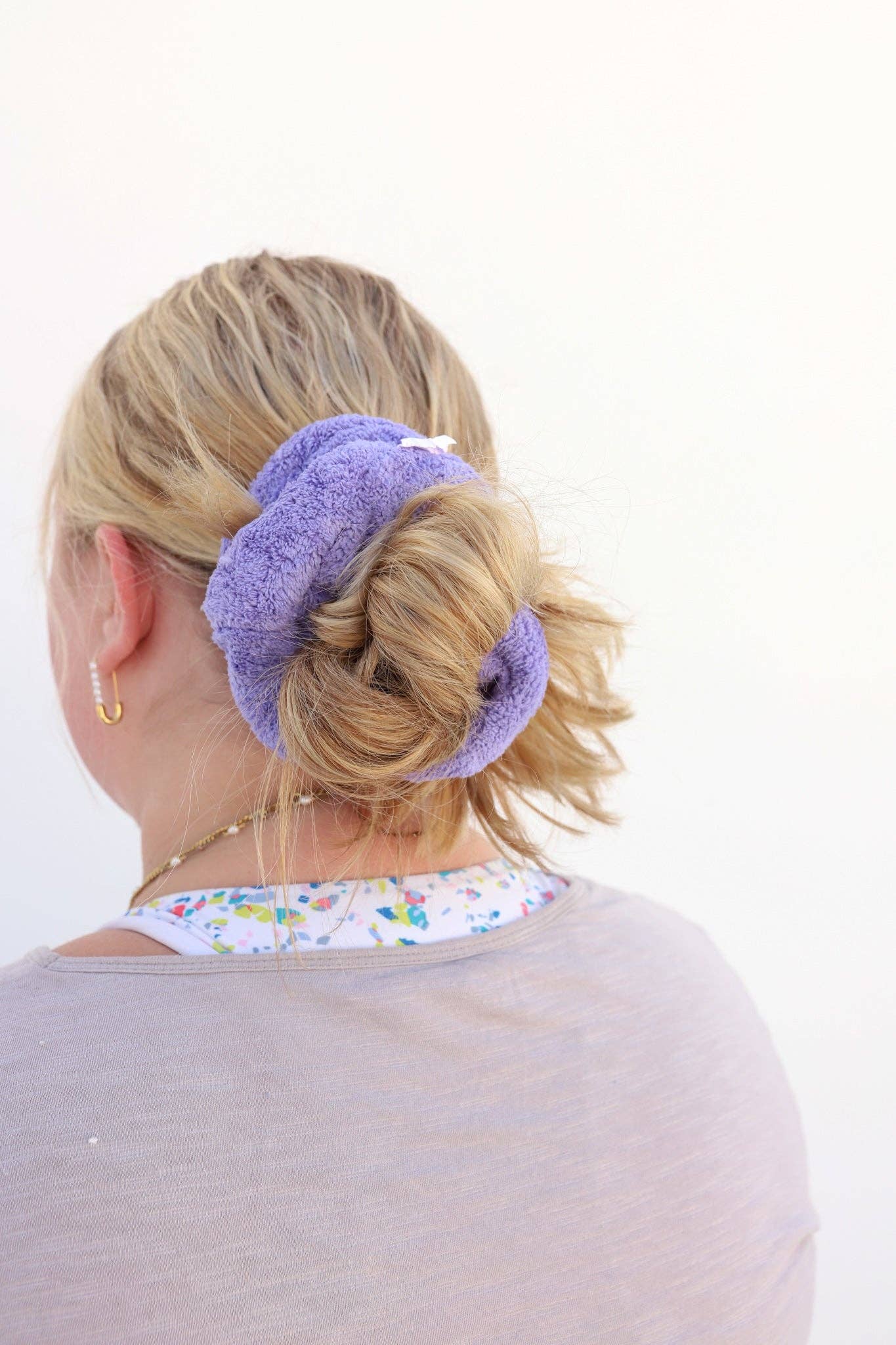 TOWEL OVERSIZED SCRUNCHIES ( 16 COLORS ): LAVENDER