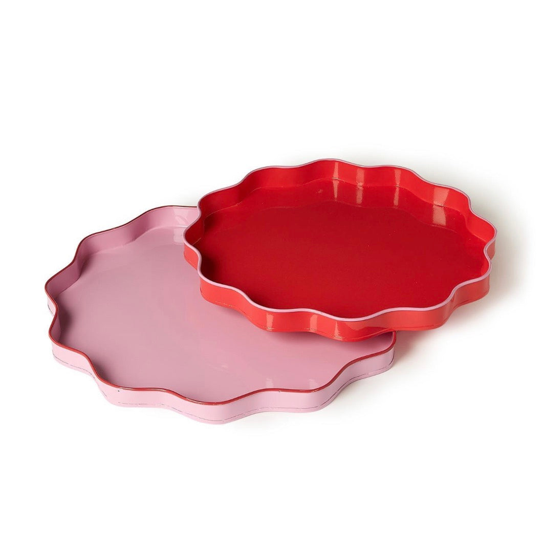 Set of 2 Scalloped Trays