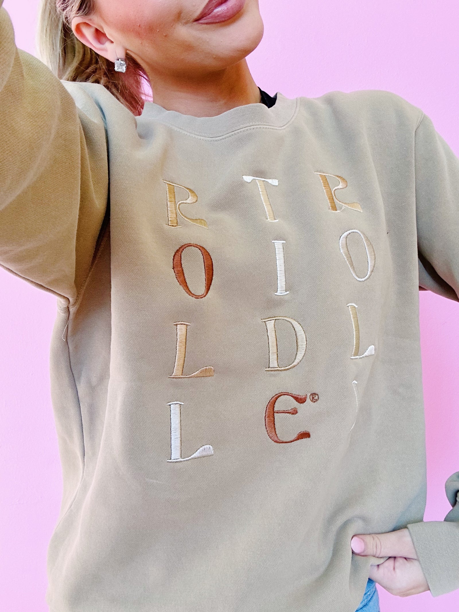 Neutral Roll Tide Roll Embroidered Crewneck