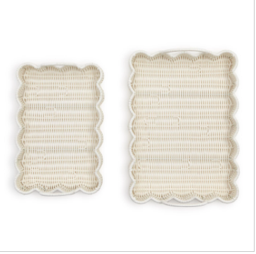 WEATHER WICKER SCALLOP EDGE SERVING TRAYS
