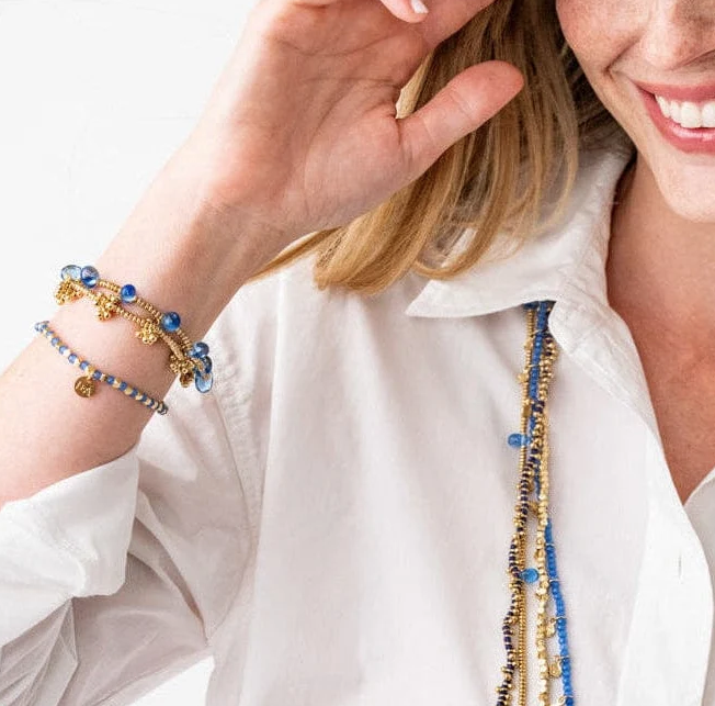 HOPE BRASS STRETCH BRACELET WITH GLASS BEADS BLUE