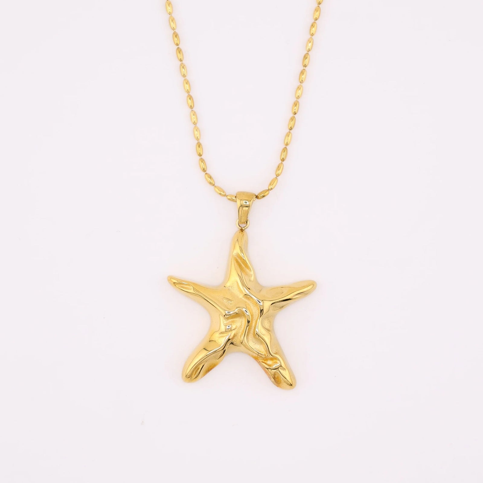 Stella Pendant Necklace