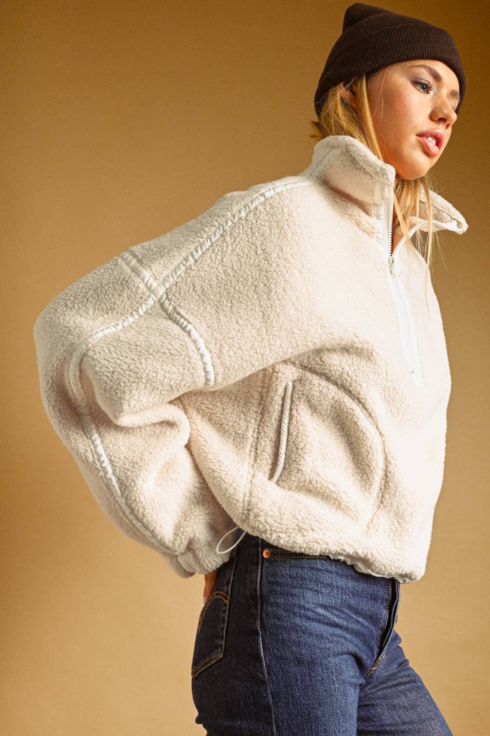 T7388   HALF ZIP UP SHERPA PULLOVER: CREAM / M