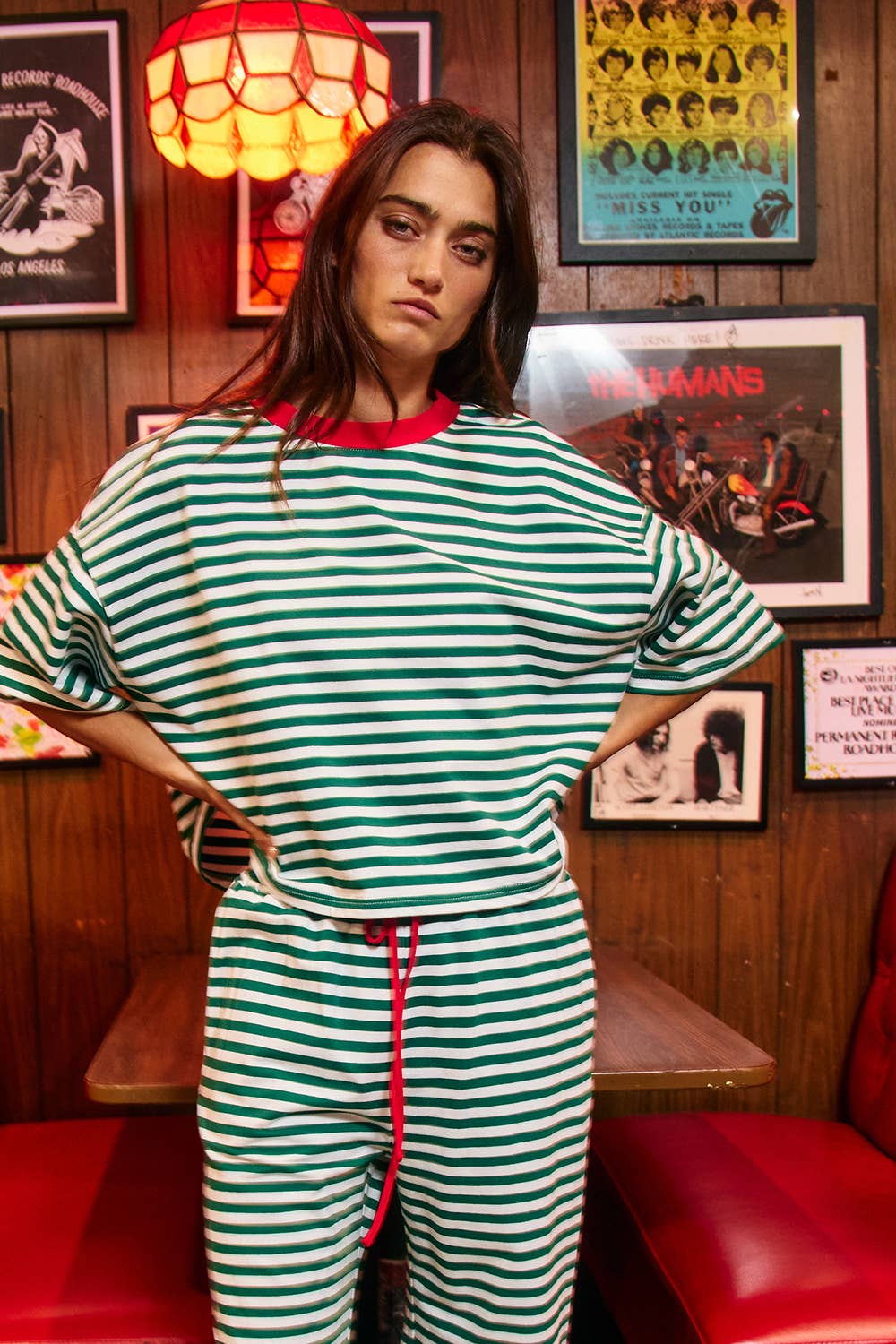 IT3087A | Striped Oversized Boxy Tee With Contrast Neck Band: RED/WHITE / M