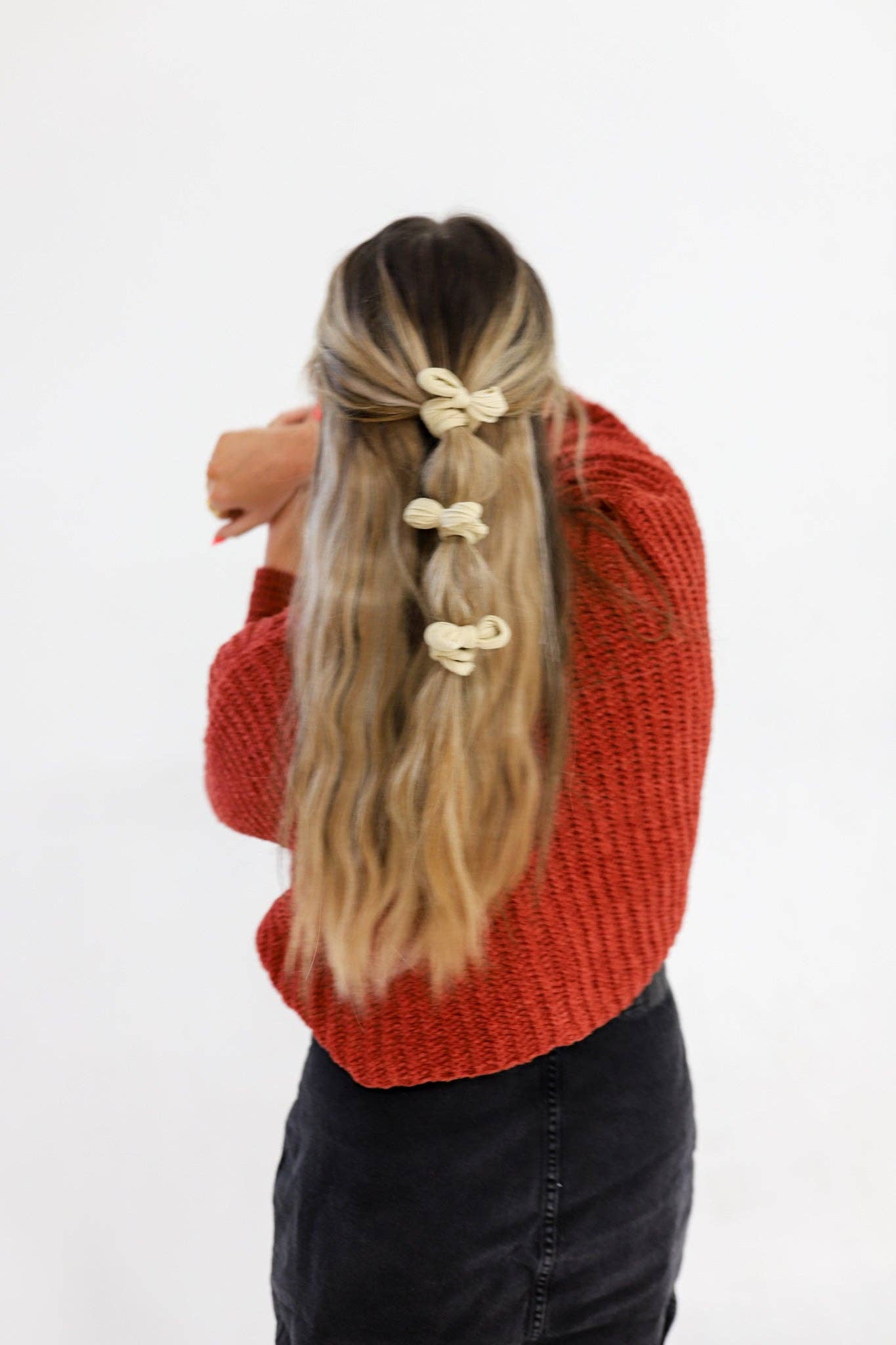 BOW SLICK BACK PONYTAILS (PACK OF 3): BONE