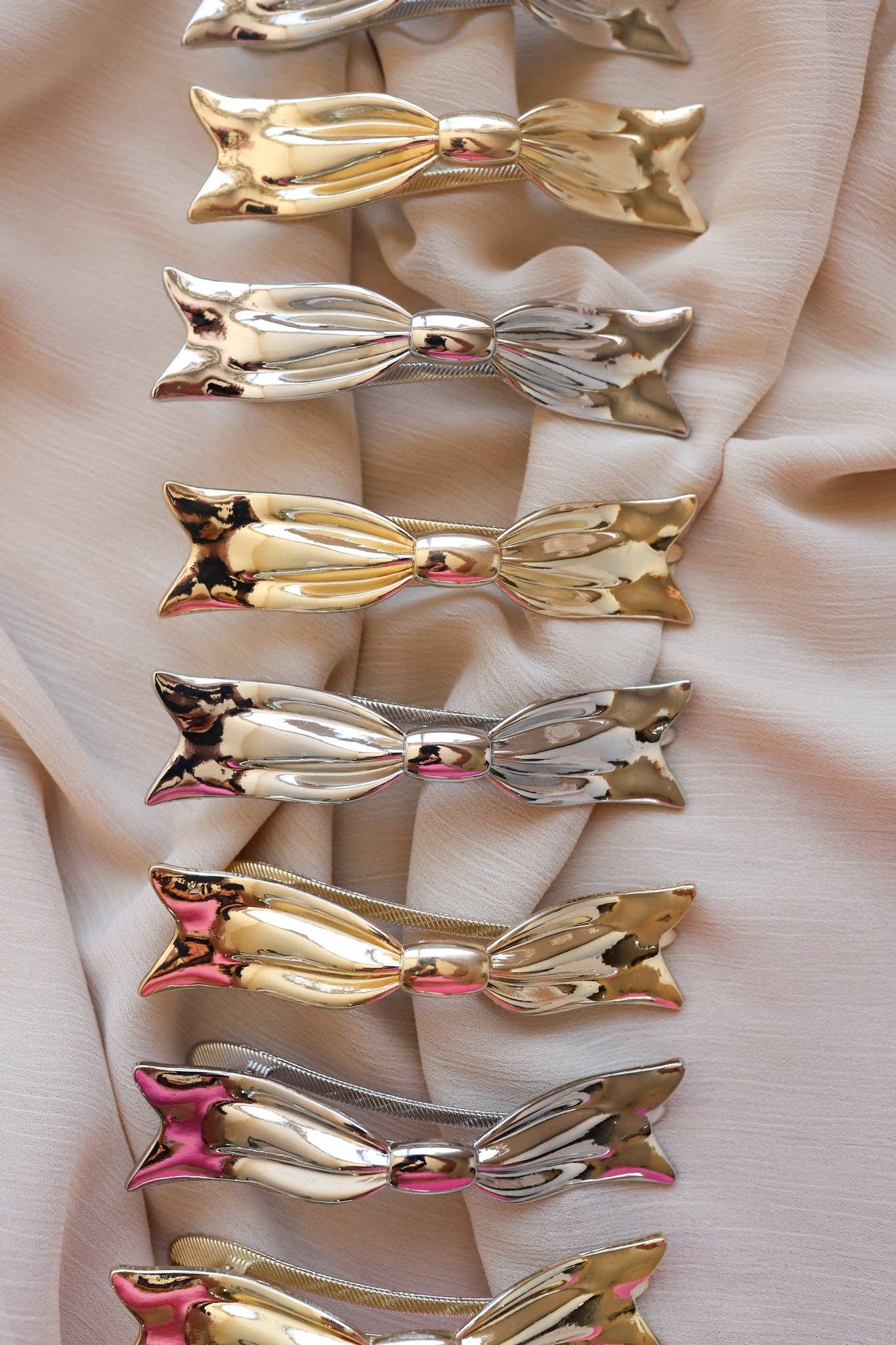 BOW FLAT LAY CLAW ( 2 COLORS ): SILVER