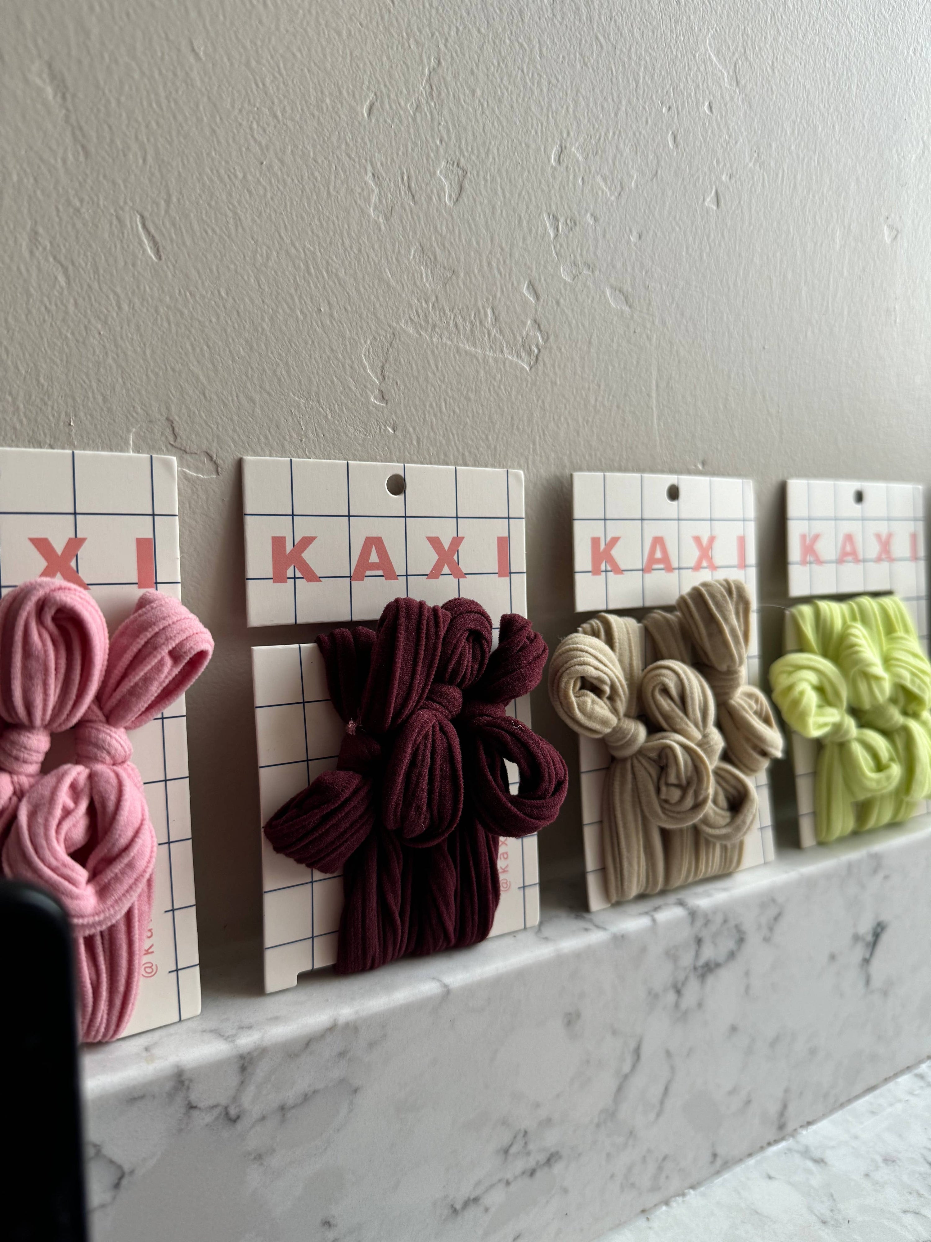 BOW SLICK BACK PONYTAILS (PACK OF 3): LIGHT PINK