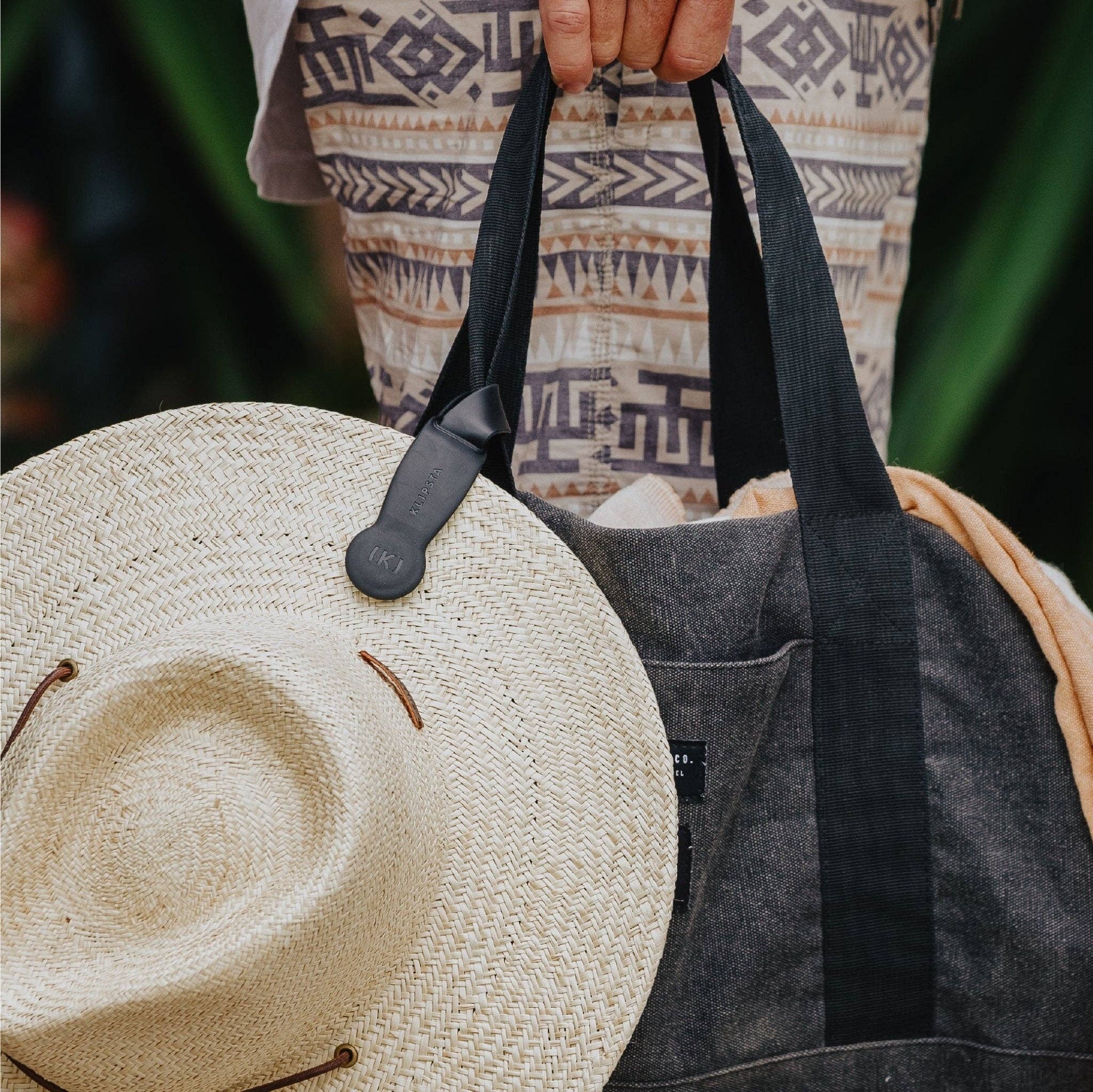 Hat Clip: Black