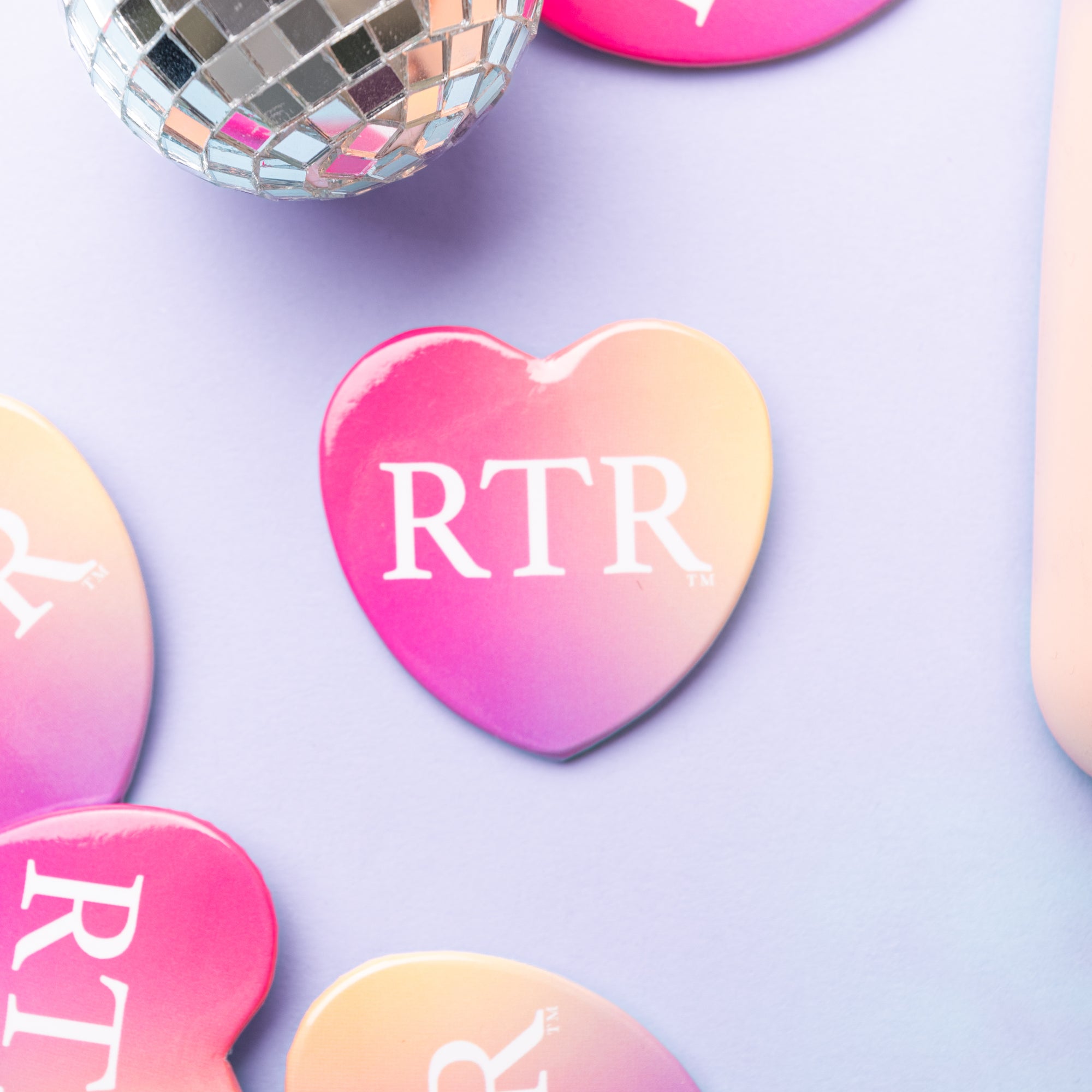 RTR Ombre Heart Button